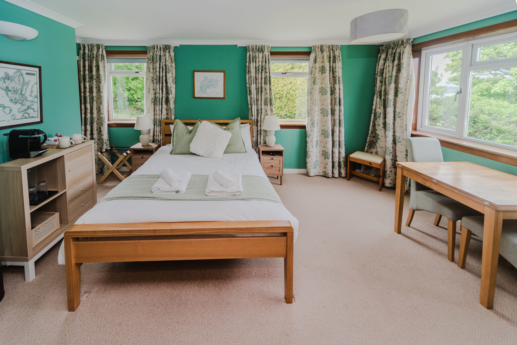 King ensuite room