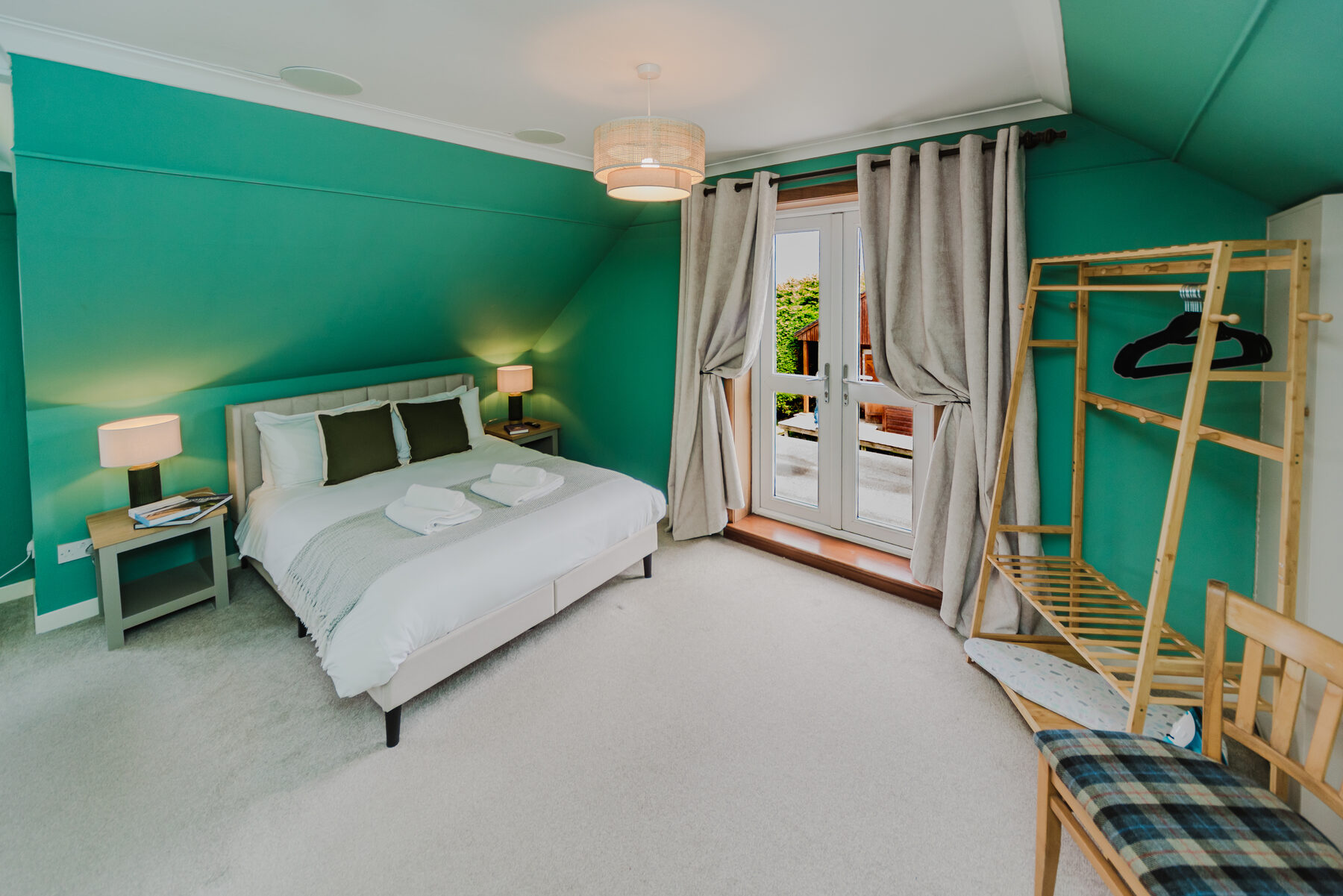 Suite bedroom