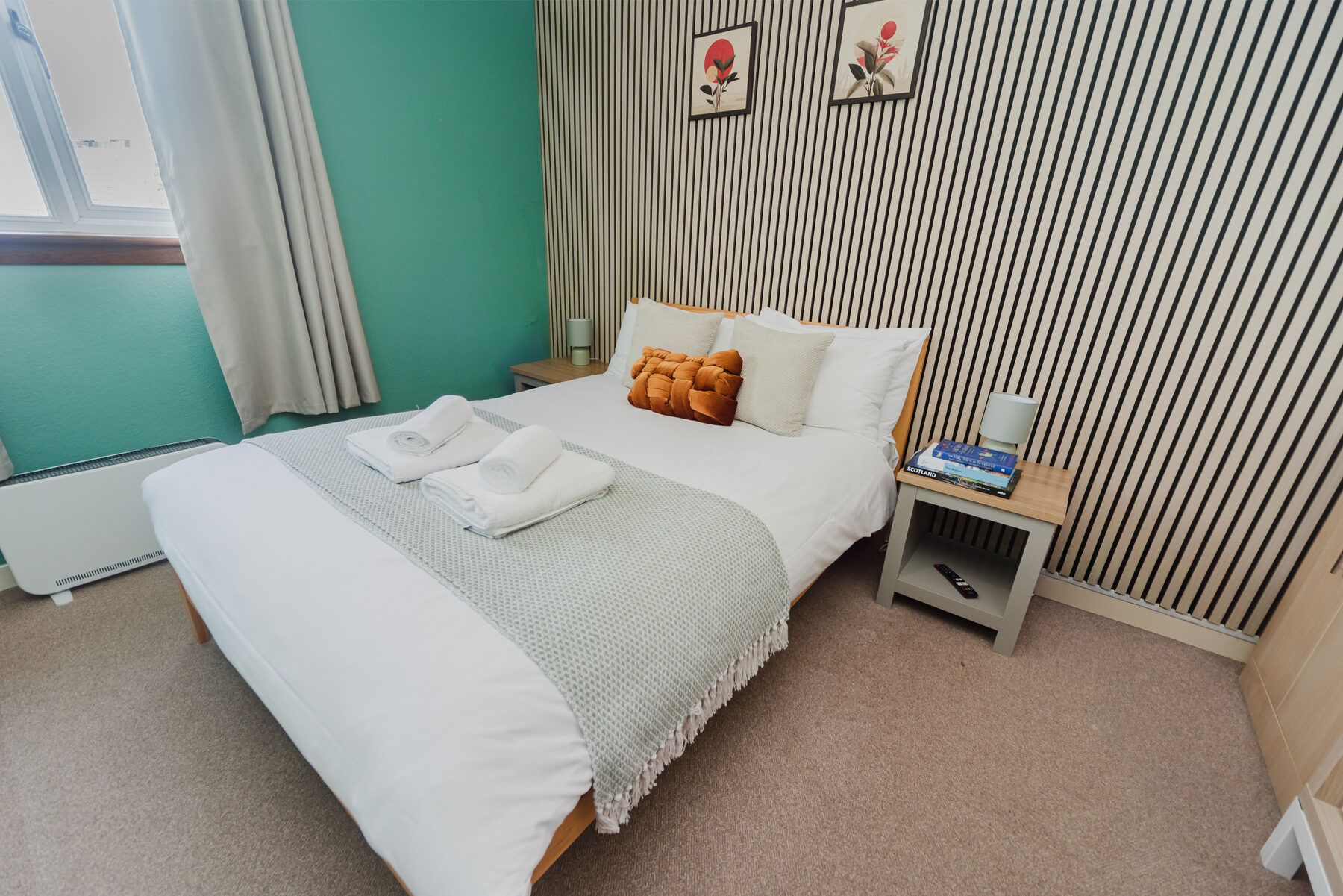 Suite bedroom